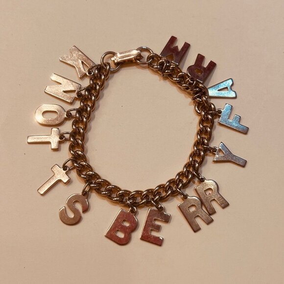 Vintage Knott's Berry Farm Charm Bracelet Gold Tone - Picture 7 of 7